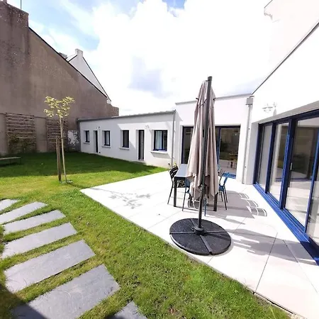 La Vie De Famille - Les De La Cote D'amour 빌라 르크로아시