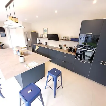 La Vie De Famille - Les De La Cote D'amour *