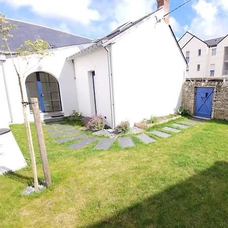 La Vie De Famille - Les De La Cote D'amour 빌라 르크로아시