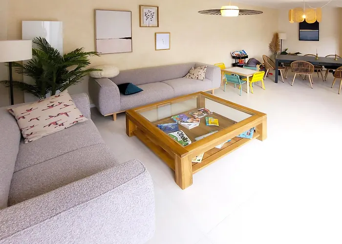 Vila La Vie De Famille - Les De La Cote D'amour *