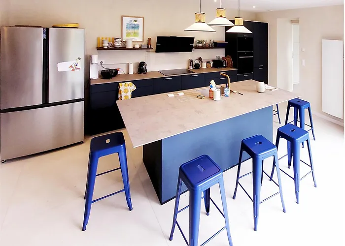 La Vie De Famille - Les De La Cote D'amour Vila