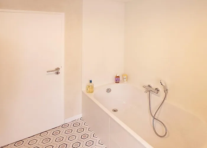 La Vie De Famille - Les De La Cote D'amour